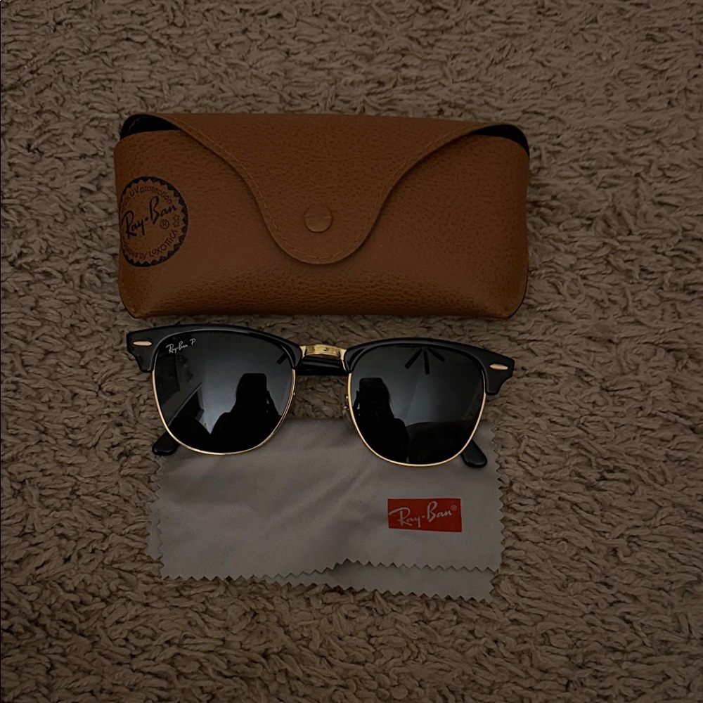 Ray-Ban Black Sunglasses with Tan Case